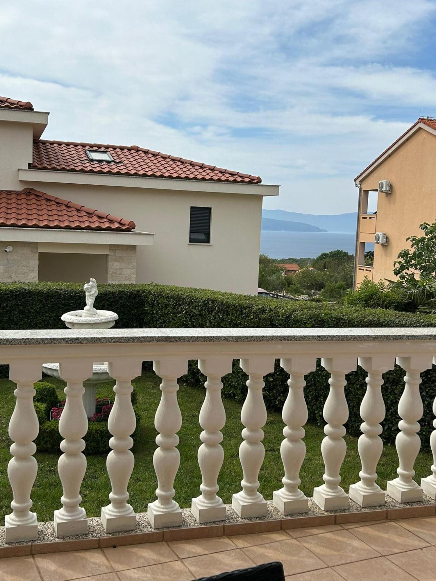 Apartment Smilja Малинска Экстерьер фото
