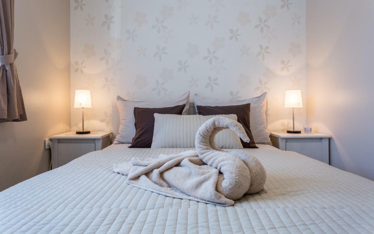 Apartment Smilja Малинска Экстерьер фото