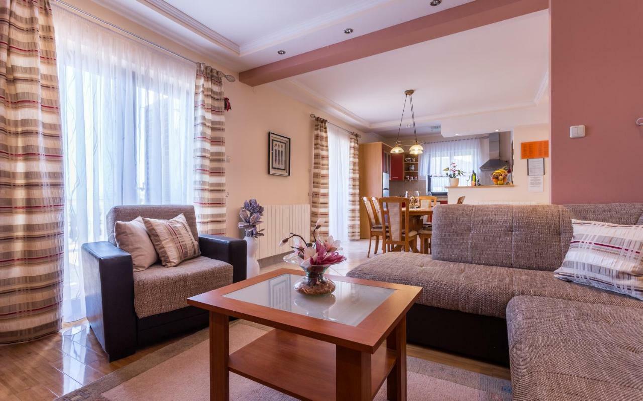 Apartment Smilja Малинска Экстерьер фото