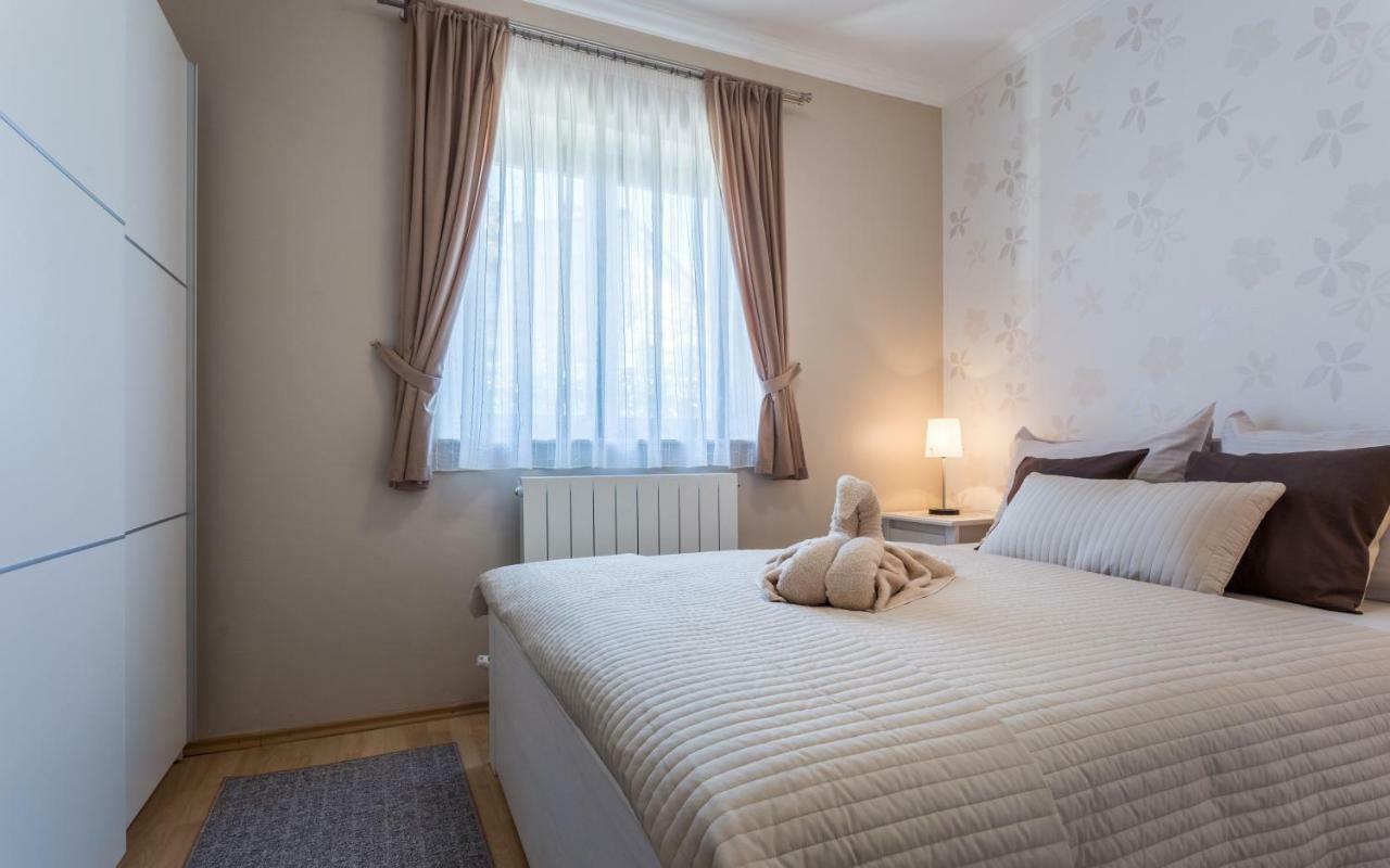 Apartment Smilja Малинска Экстерьер фото