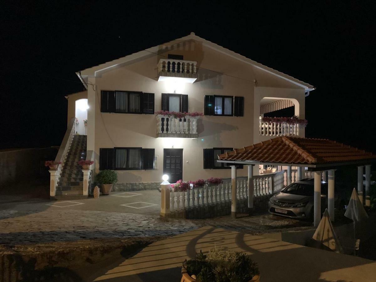 Apartment Smilja Малинска Экстерьер фото